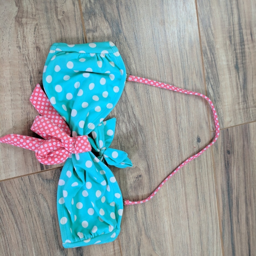 Polka dot bikini top